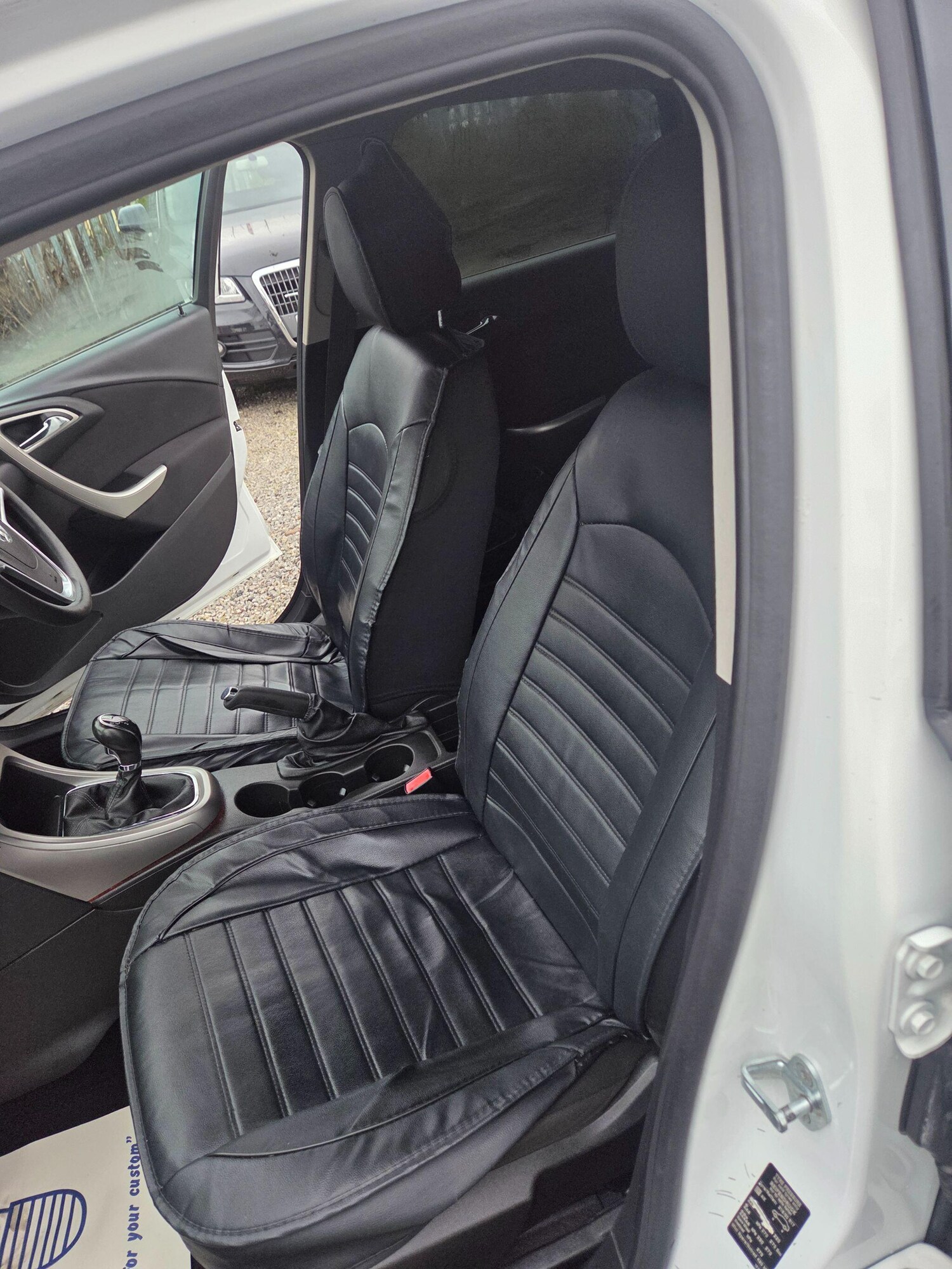 Used Vauxhall Astra 2010 for sale - 77478742: Photo 11