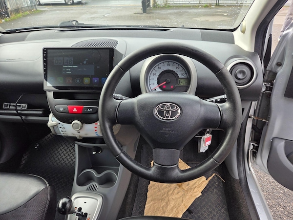 Used Toyota AYGO 2010 for sale - 76175164: Photo 12