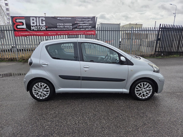 Used Toyota AYGO 2010 for sale - 76175164: Photo 2