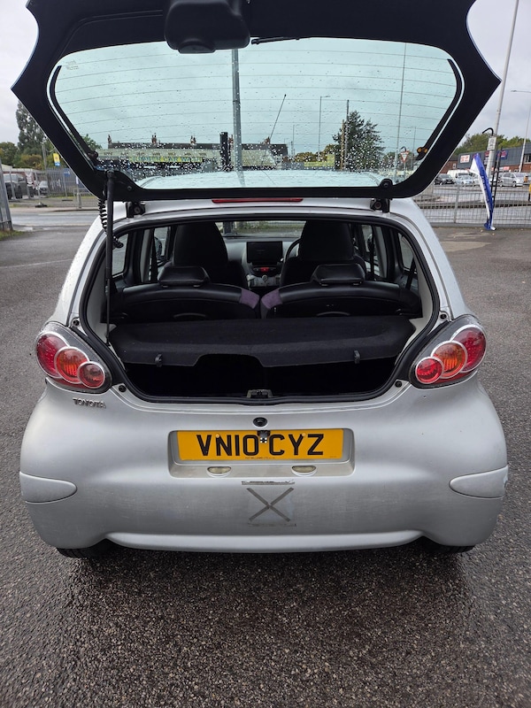 Used Toyota AYGO 2010 for sale - 76175164: Photo 4