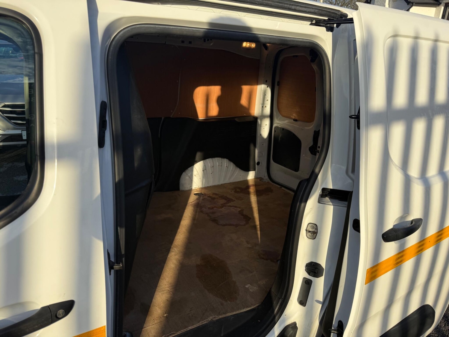 Used Peugeot Partner 2021 for sale - 76727299: Photo 11