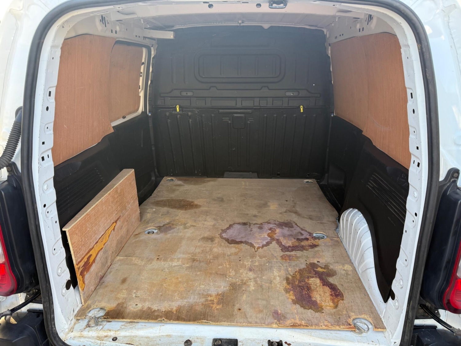 Used Peugeot Partner 2021 for sale - 76727299: Photo 9