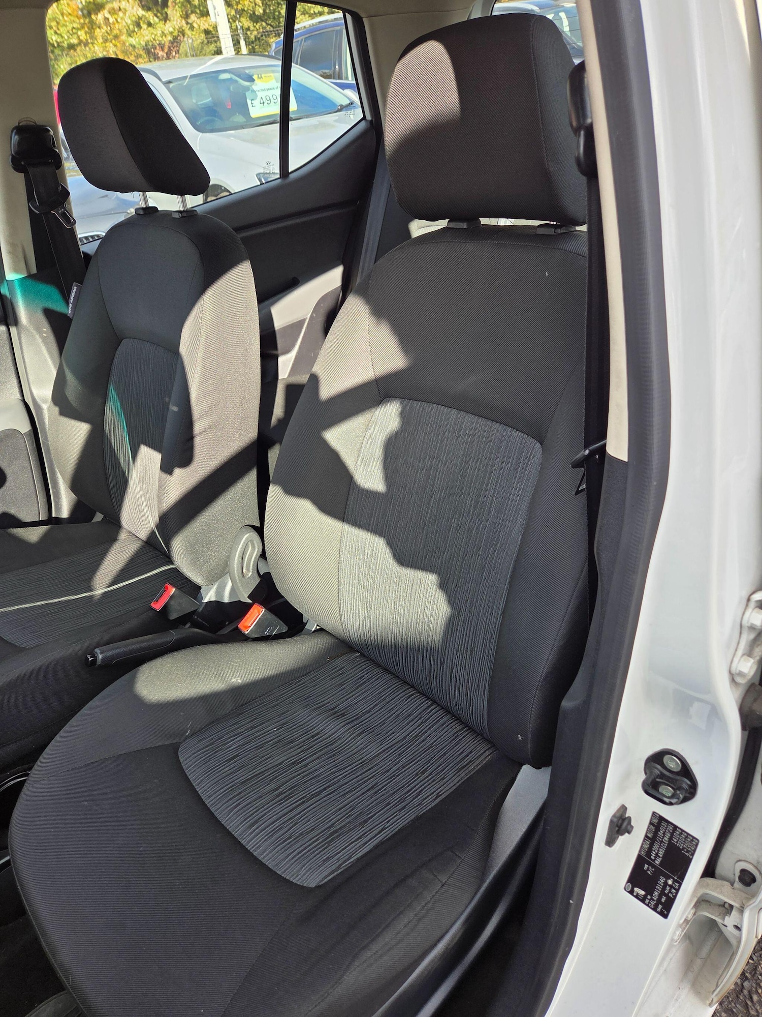 Used Hyundai i10 2013 for sale - 76360946: Photo 10