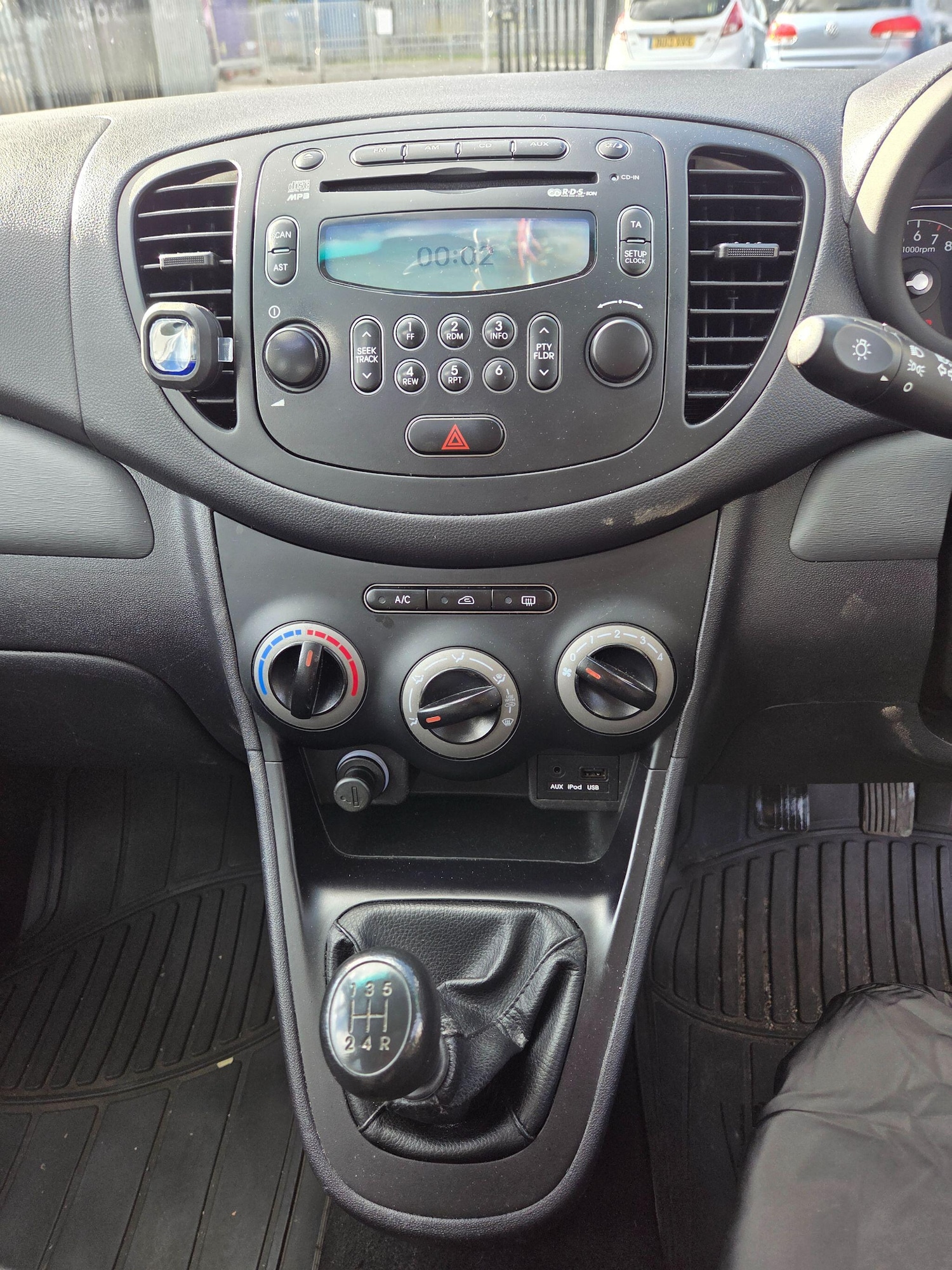 Used Hyundai i10 2013 for sale - 76360946: Photo 12