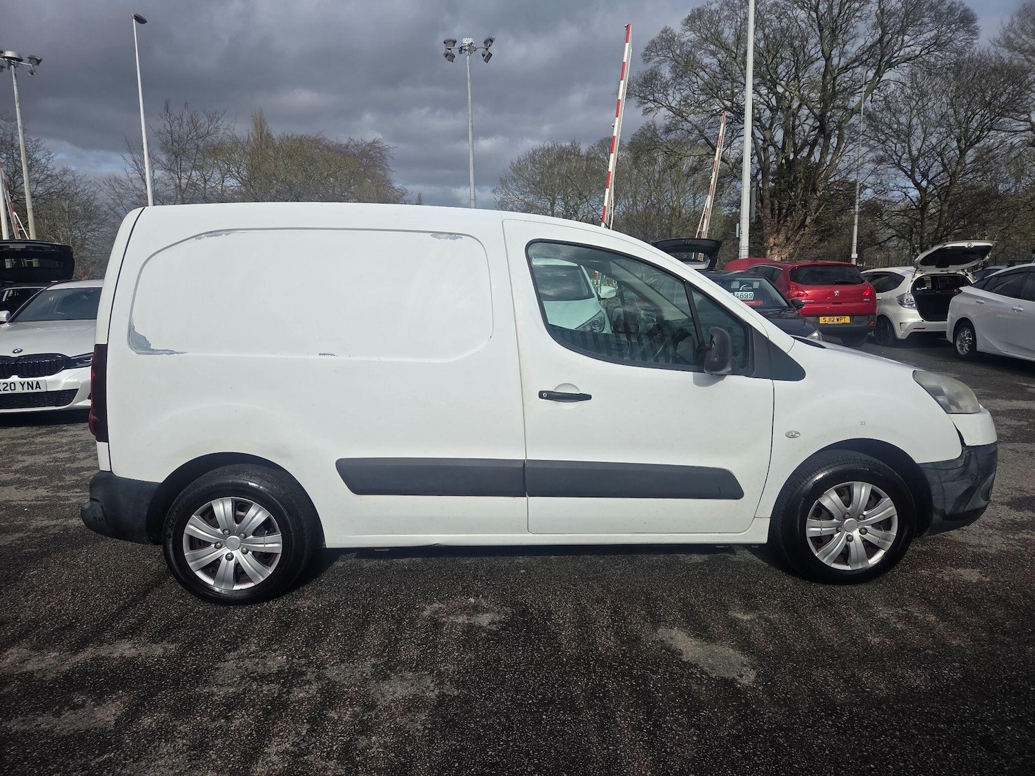 Used Peugeot Partner 2012 for sale - 77670306: Photo 2
