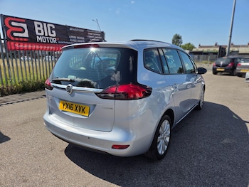 Used Vauxhall Zafira Tourer 2016 for sale - 75601094: Photo