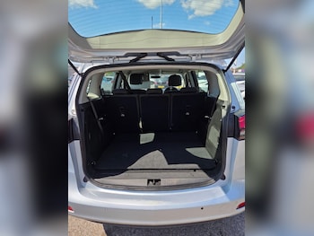 Used Vauxhall Zafira Tourer 2016 for sale - 75601094: Photo