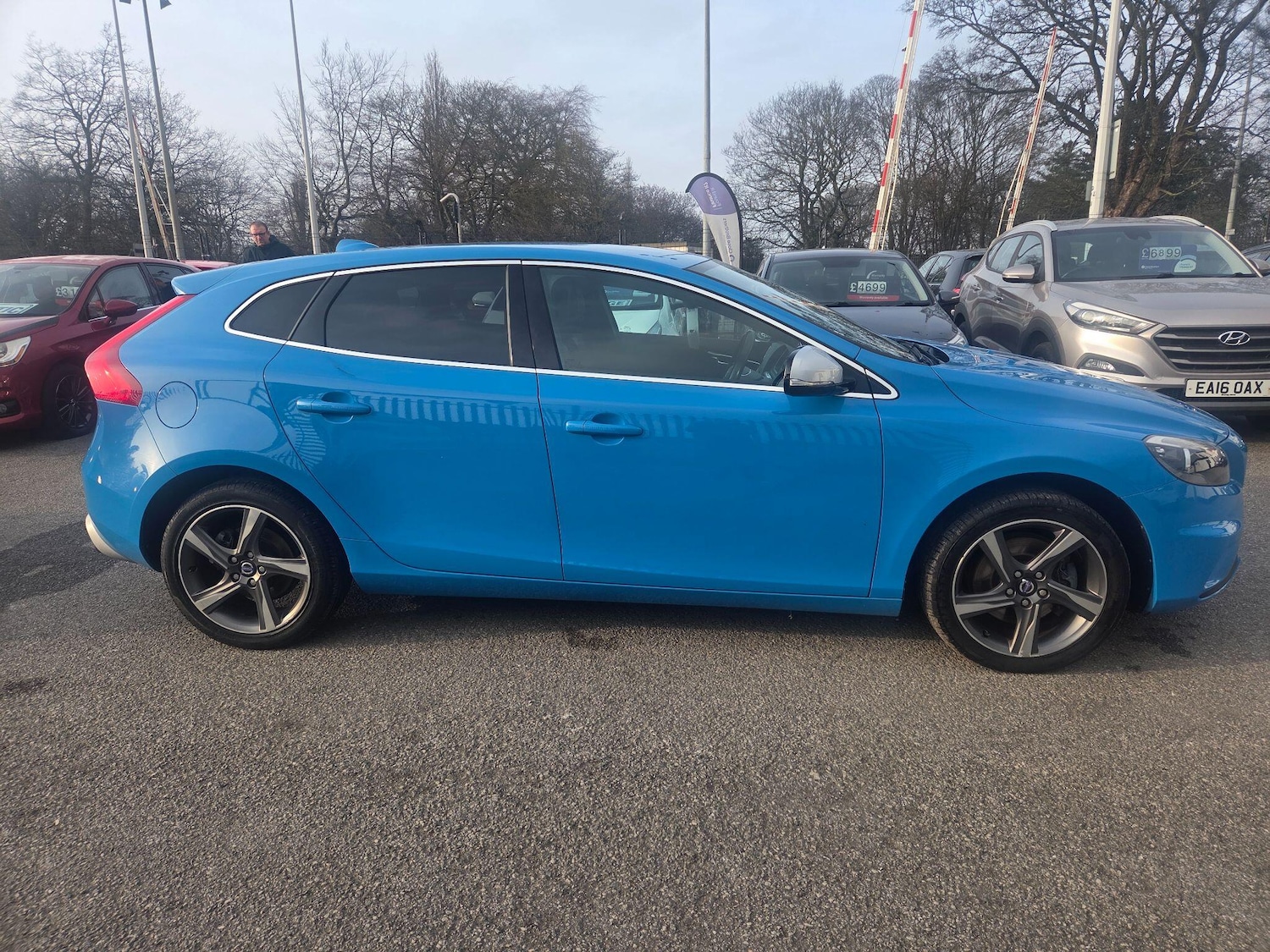 Used Volvo V40 2014 for sale - 77970153: Photo 2