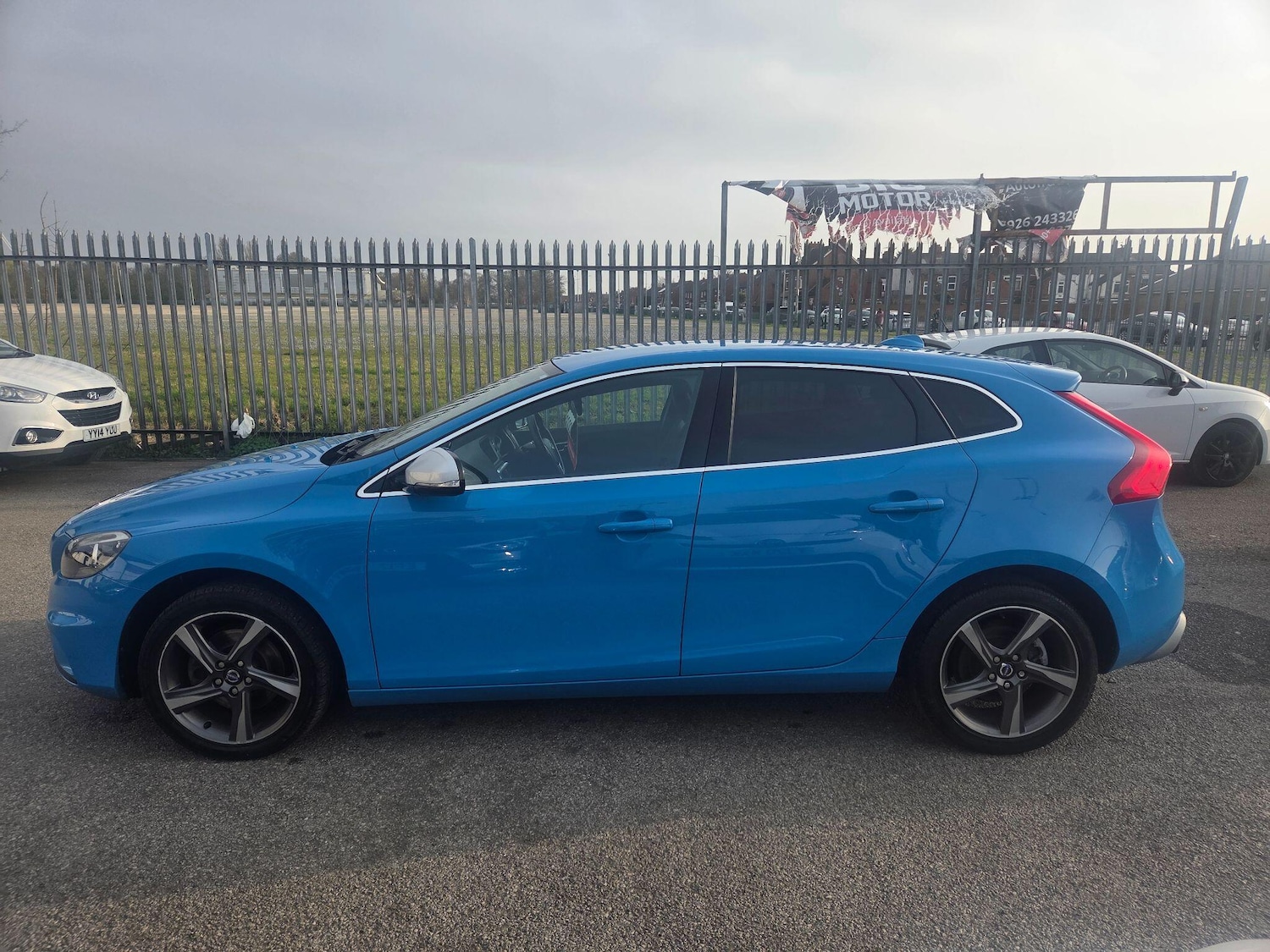 Used Volvo V40 2014 for sale - 77970153: Photo 6