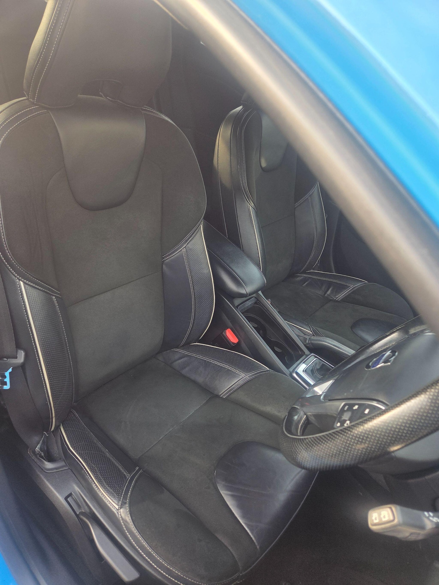 Used Volvo V40 2014 for sale - 77970153: Photo 8