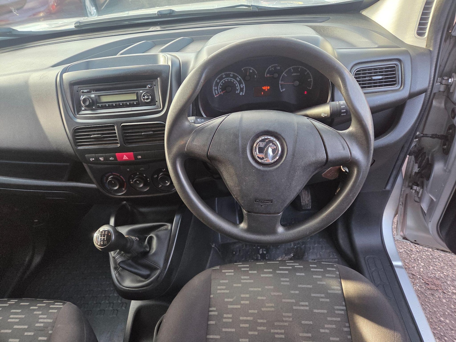 Used Vauxhall Combo 2014 for sale - 76801747: Photo 9