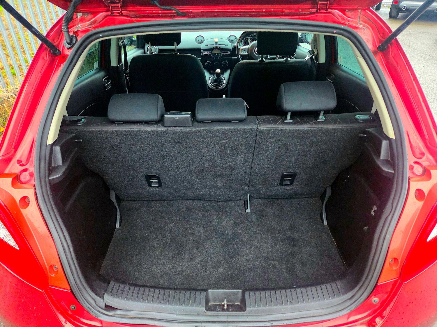 Used Mazda Mazda2 2015 for sale - 76886794: Photo 14