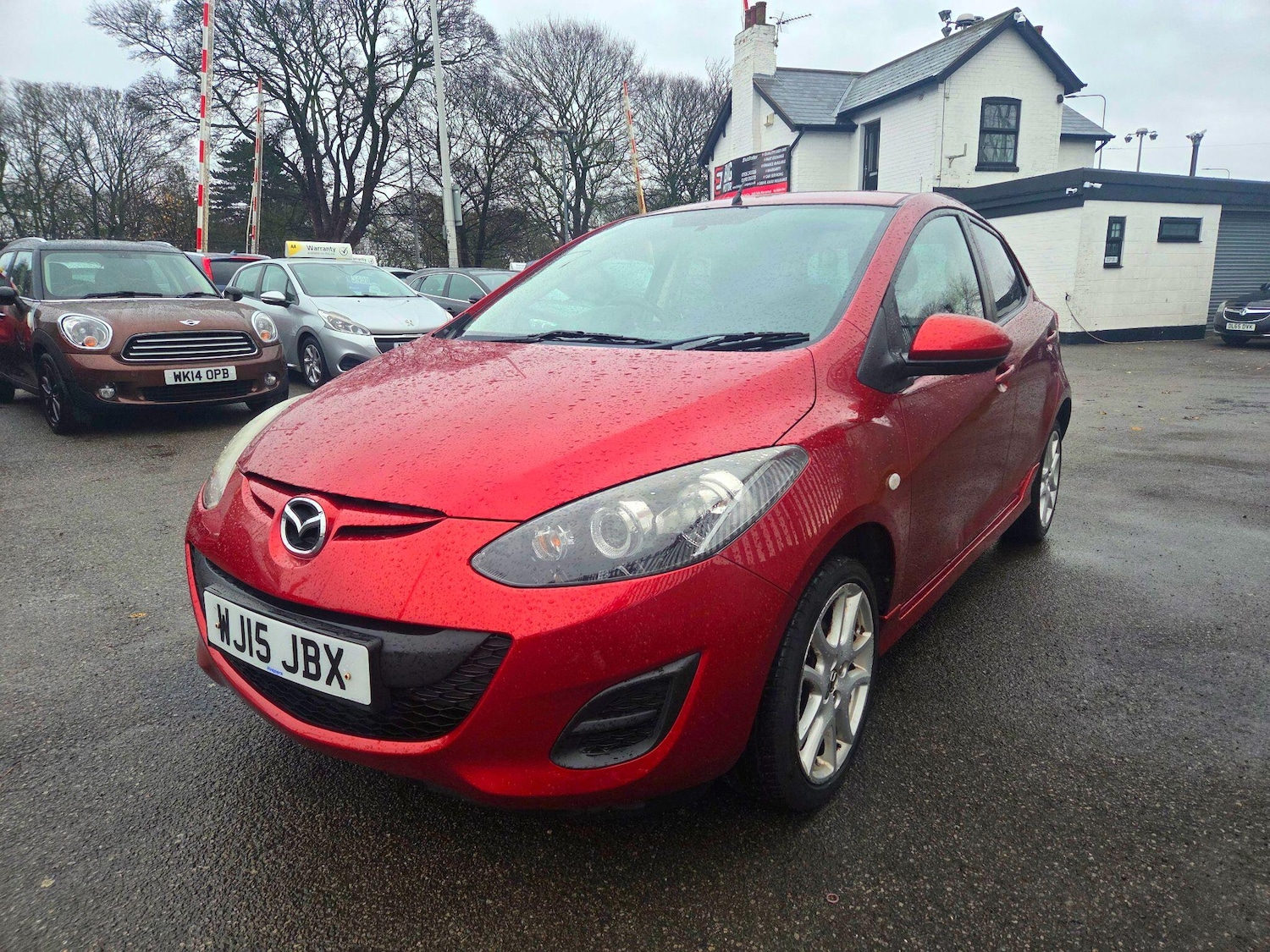 Used Mazda Mazda2 2015 for sale - 76886794: Photo 4