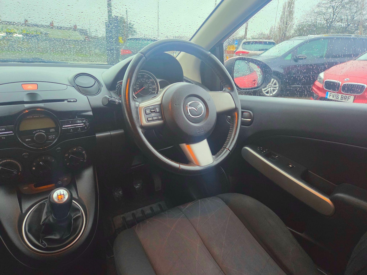 Used Mazda Mazda2 2015 for sale - 76886794: Photo 6