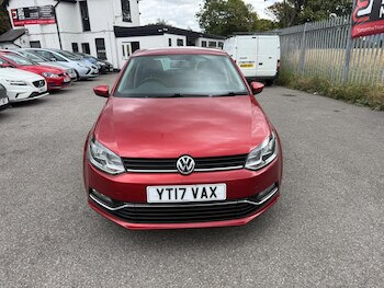 Used Volkswagen Polo 2017 for sale - 76484700: Photo