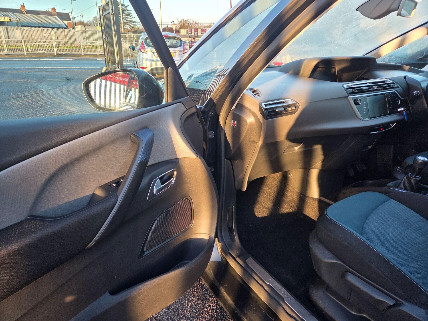 Used Citroen C4 Grand Picasso 2017 for sale - 76997092: Photo 11