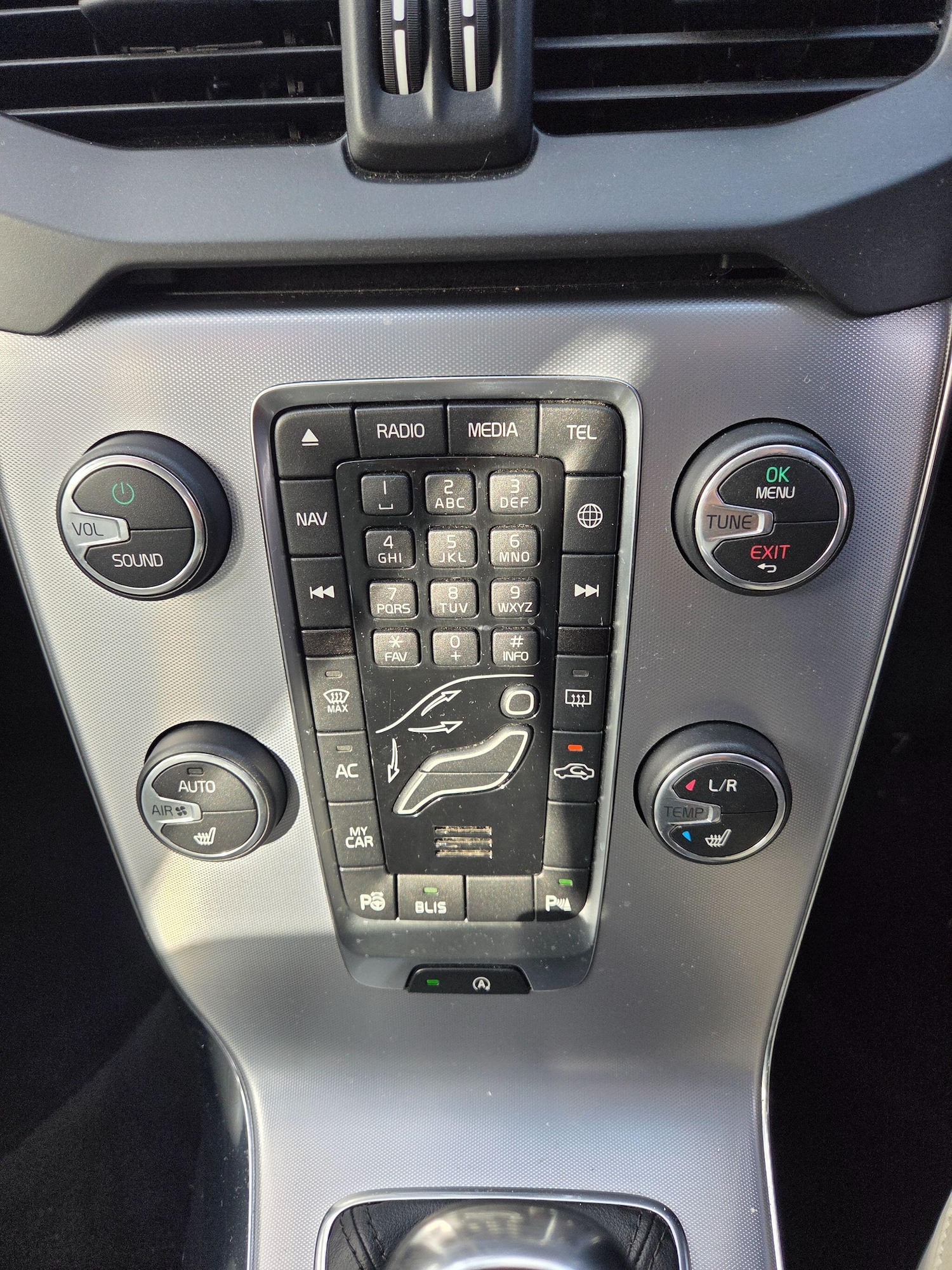 Used Volvo V40 2017 for sale - 78073124: Photo 13