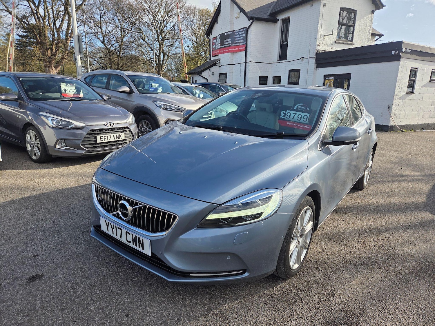 Used Volvo V40 2017 for sale - 78073124: Photo 7