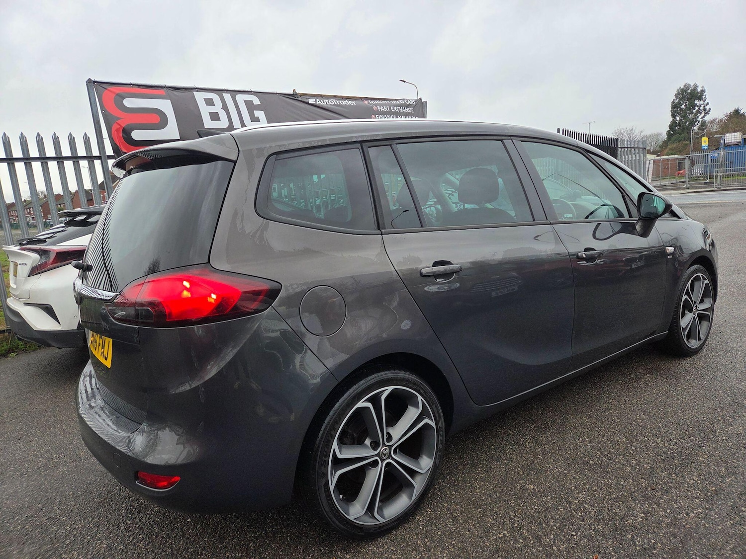 Used Vauxhall Zafira 2016 for sale - 76989171: Photo 3