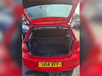 Used Volkswagen Polo 2014 for sale - 77909507: Photo