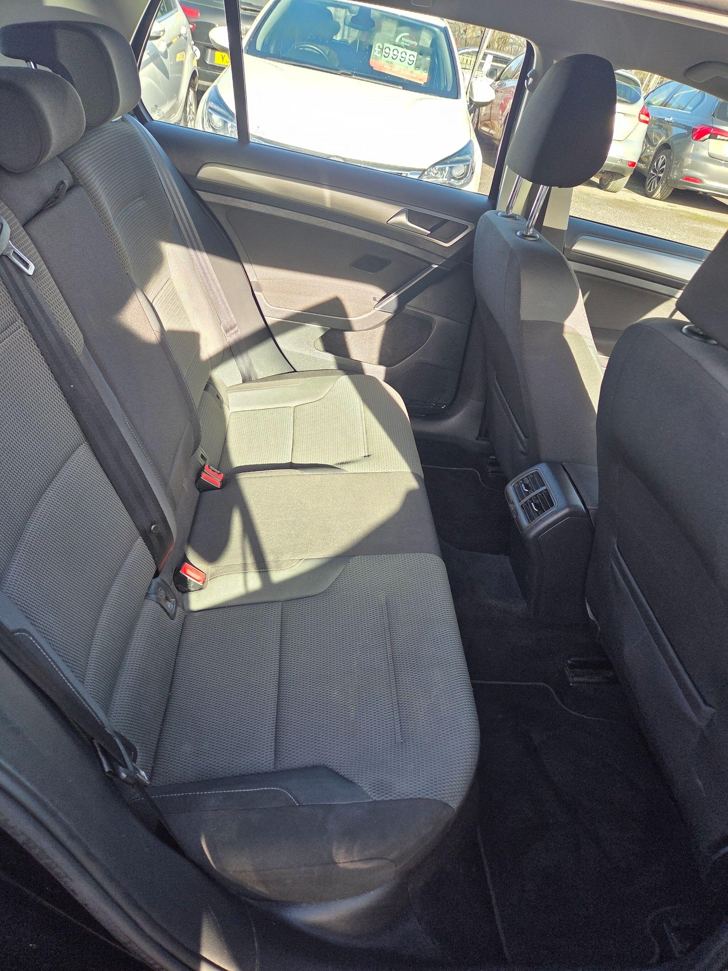 Used Volkswagen Golf 2014 for sale - 77559475: Photo 9