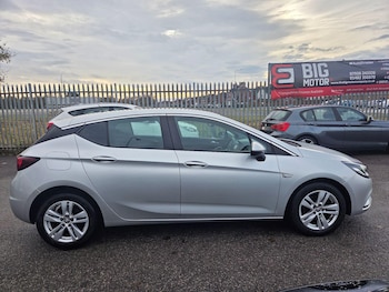 Used Vauxhall Astra 2017 for sale - 75756756: Photo