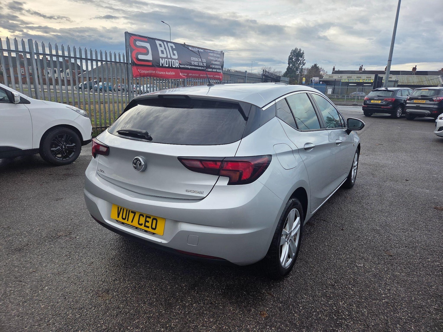 Used Vauxhall Astra 2017 for sale - 75756756: Photo 3