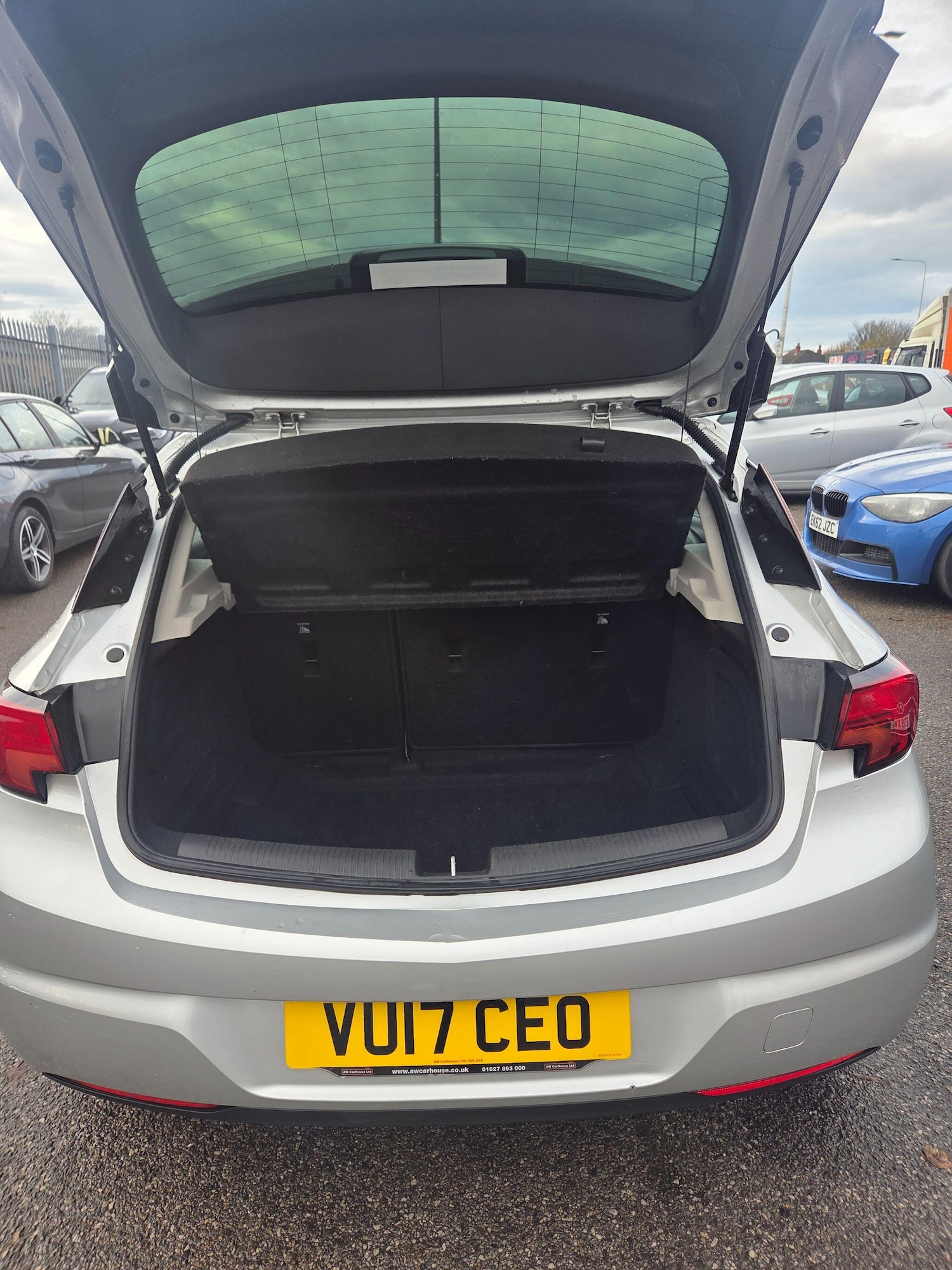 Used Vauxhall Astra 2017 for sale - 75756756: Photo 4