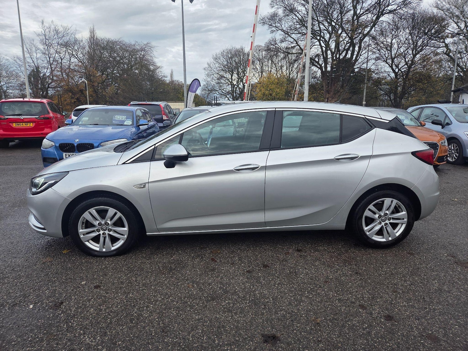 Used Vauxhall Astra 2017 for sale - 75756756: Photo 6