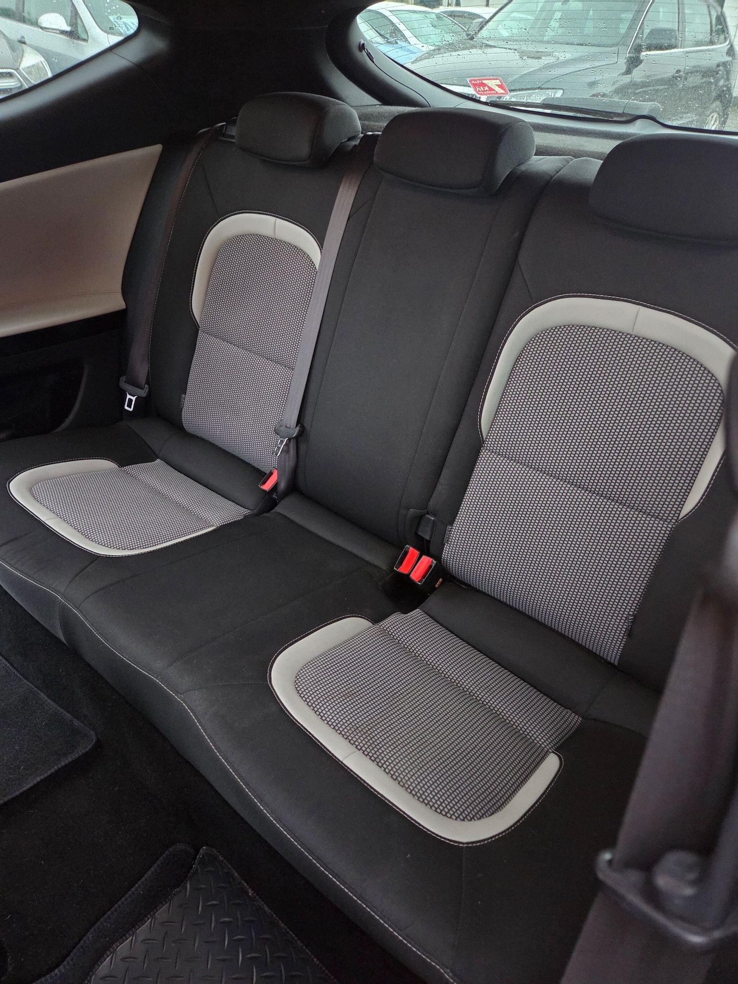 Used Kia Pro Ceed 2014 for sale - 77510236: Photo 10