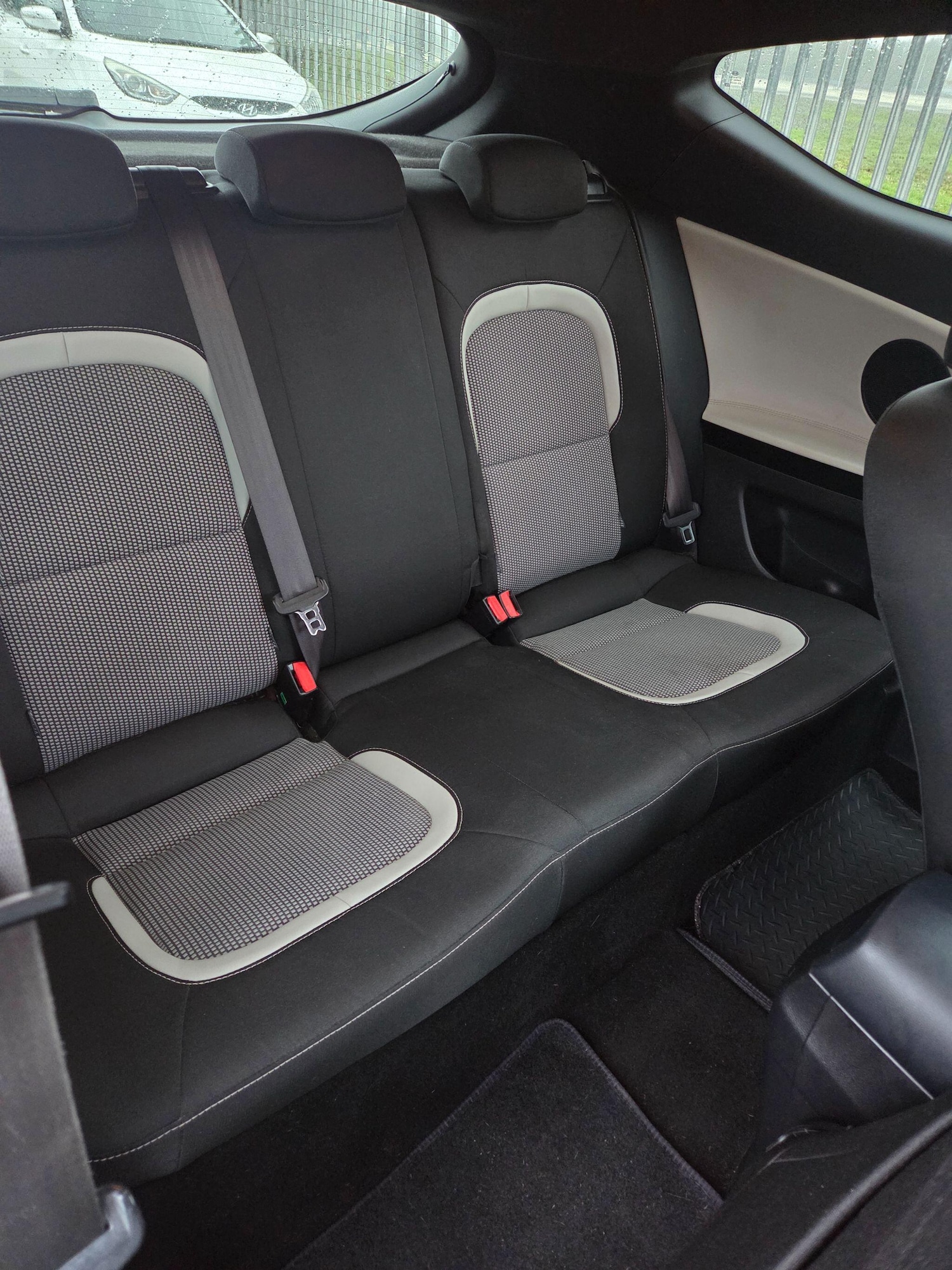 Used Kia Pro Ceed 2014 for sale - 77510236: Photo 9