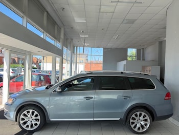 Used Volkswagen Passat 2013 for sale - 79479245: Photo