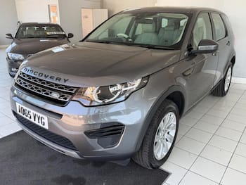 Used Land Rover Discovery Sport 2015 for sale - 79656489: Photo