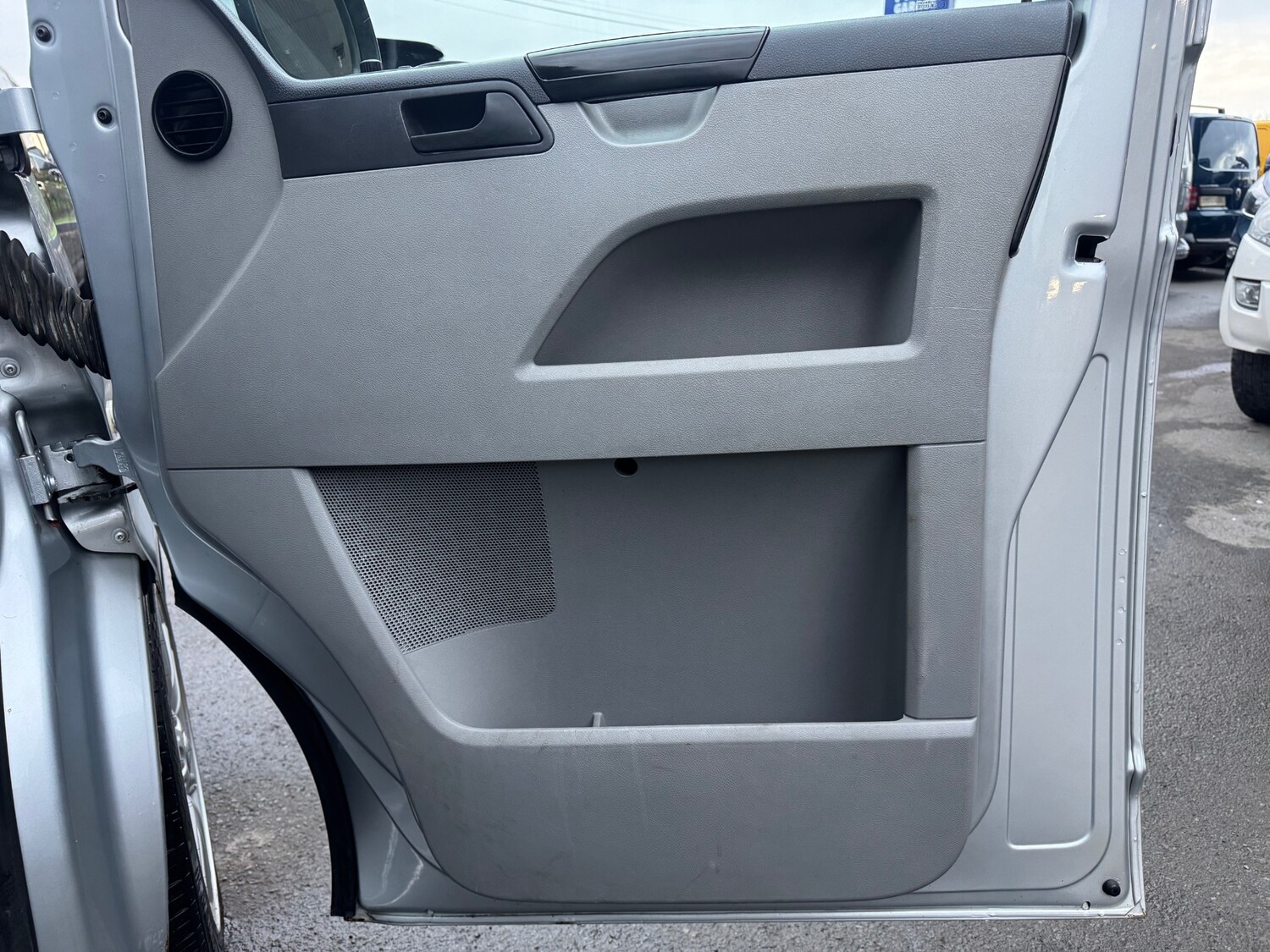 Used Volkswagen Transporter 2013 for sale - 76445054: Photo 11