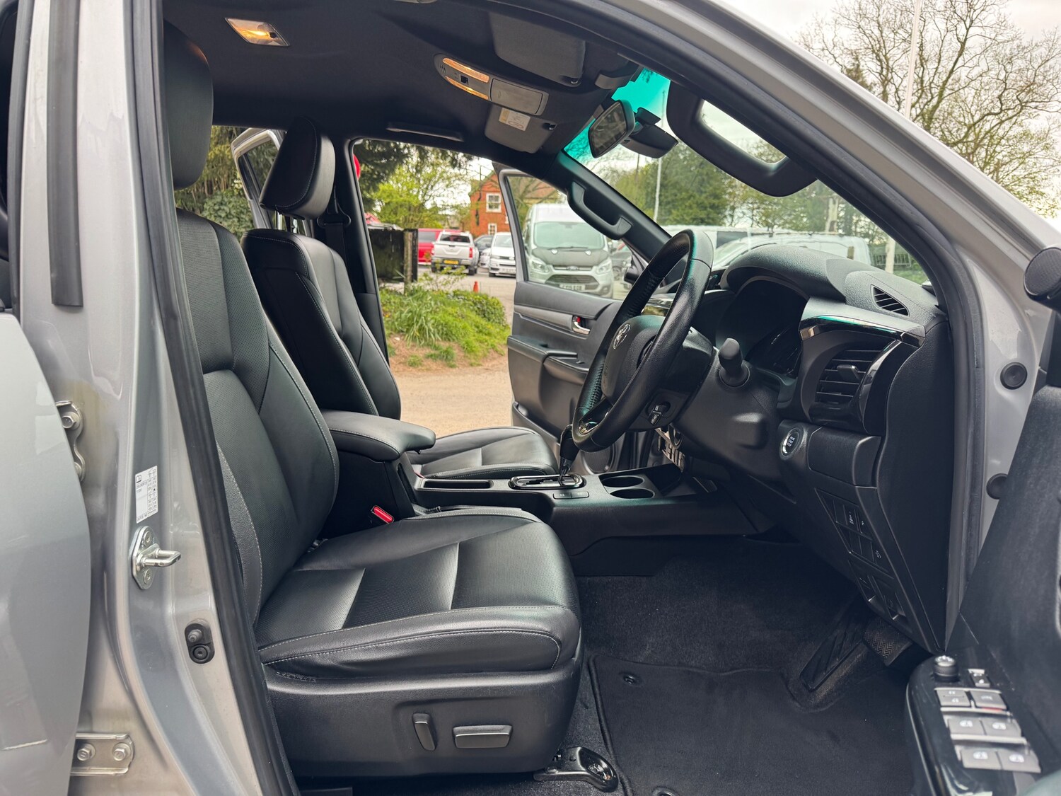 Used Toyota Hilux 2021 for sale - 78183214: Photo 9