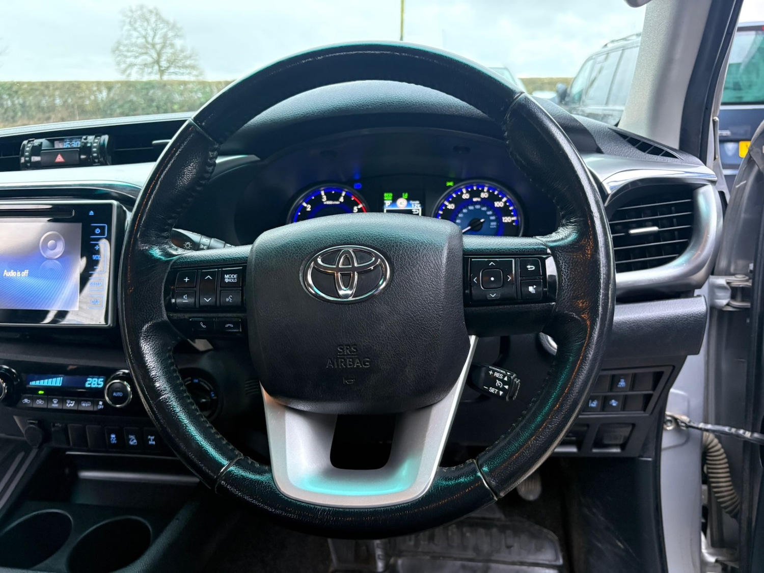Used Toyota Hilux 2017 for sale - 77595722: Photo 15