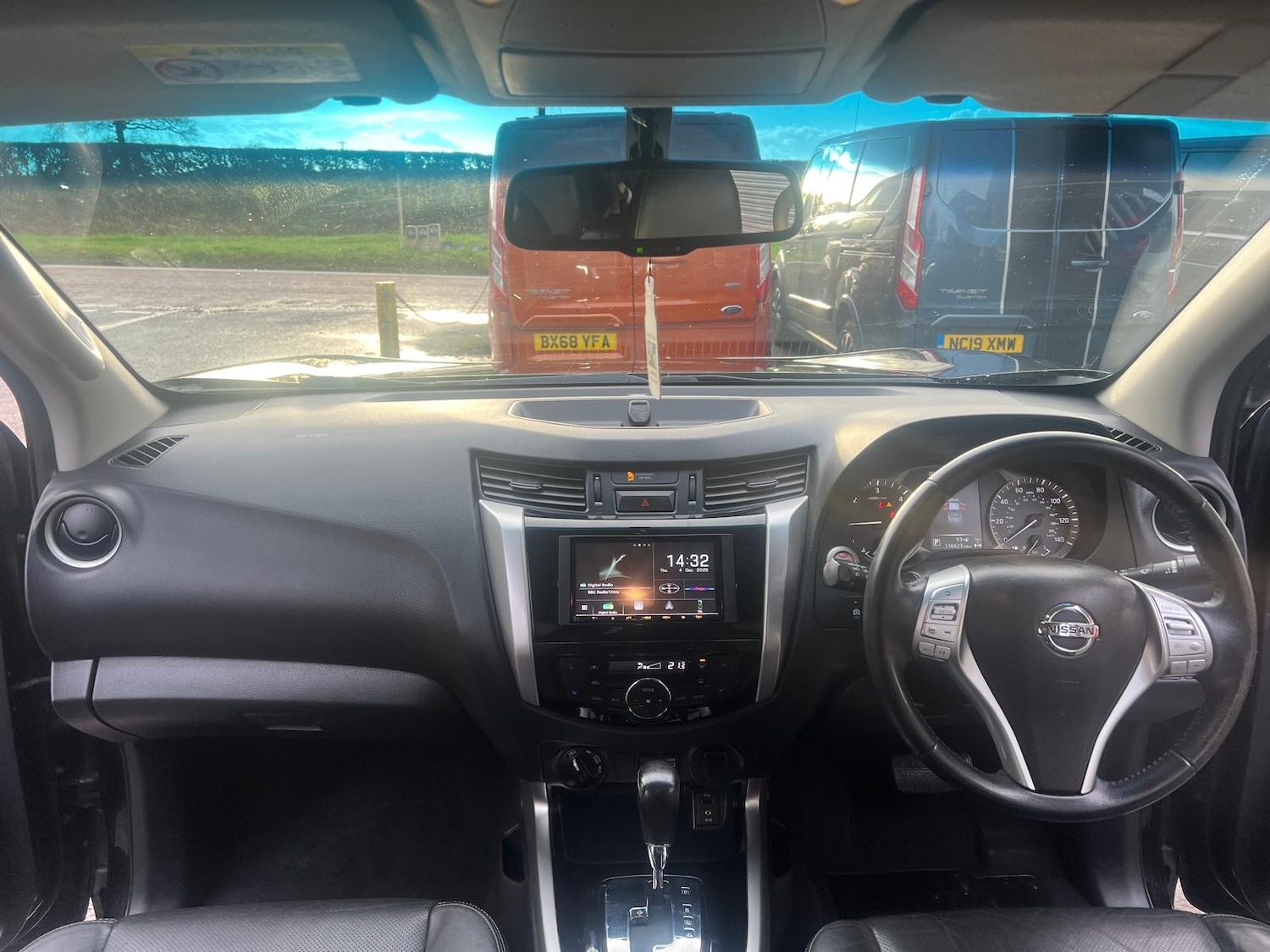 Used Nissan Navara 2018 for sale - 76799632: Photo 16
