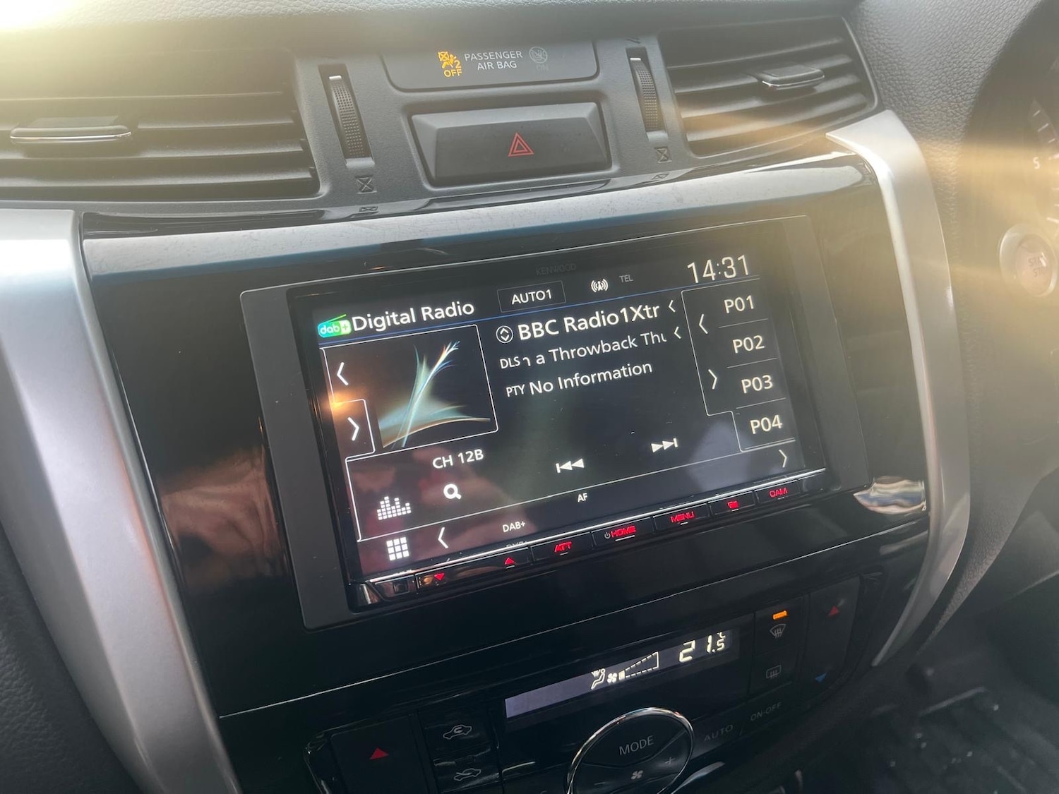 Used Nissan Navara 2018 for sale - 76799632: Photo 17