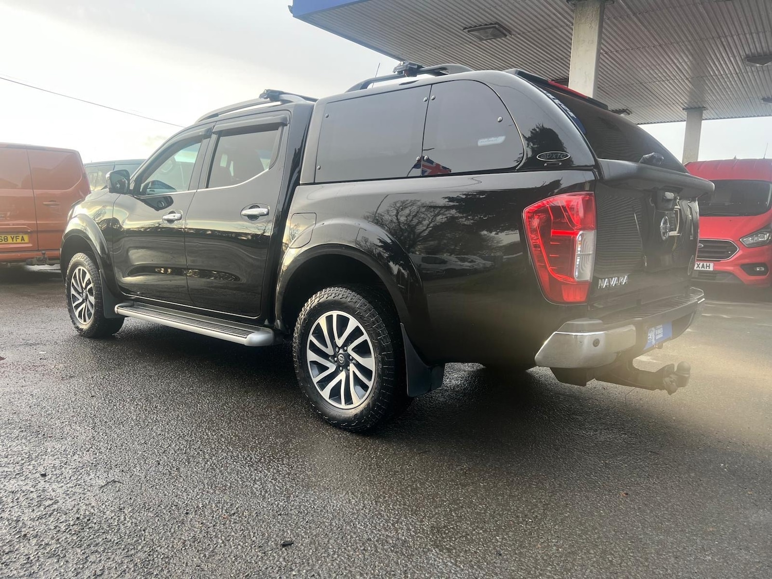 Used Nissan Navara 2018 for sale - 76799632: Photo 2