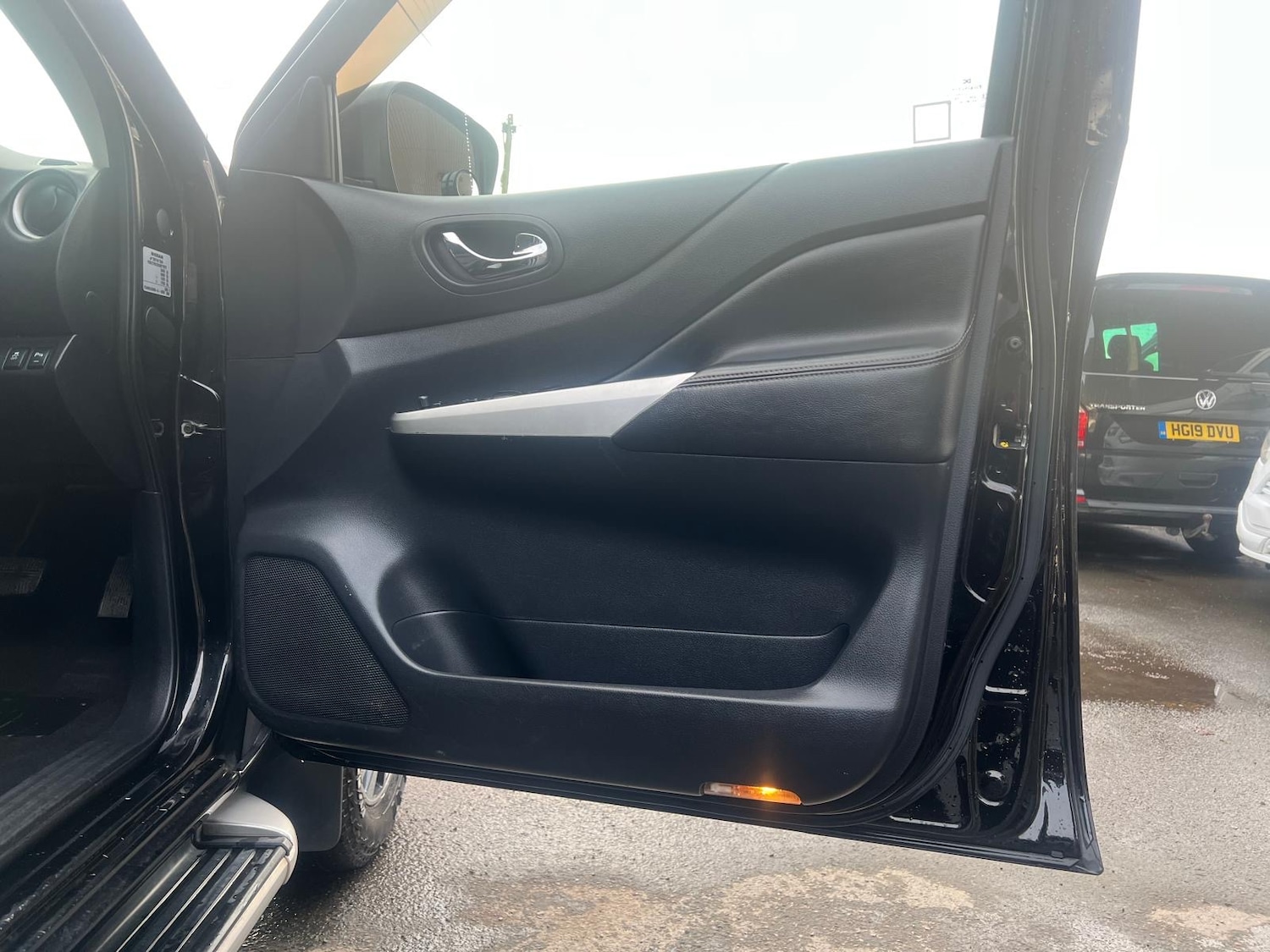 Used Nissan Navara 2018 for sale - 76799632: Photo 31