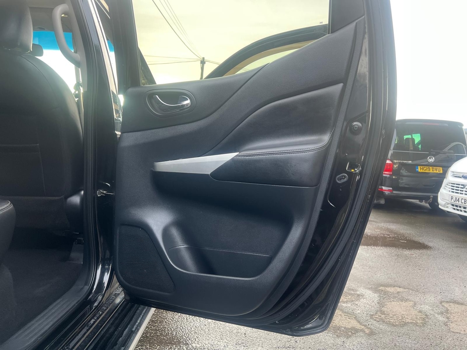 Used Nissan Navara 2018 for sale - 76799632: Photo 34