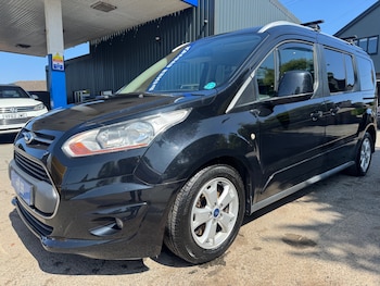 Used Ford Grand Tourneo Connect 2015 for sale - 75355705: Photo