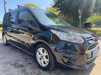 Used Ford Grand Tourneo Connect 2015 for sale - 75355705: Photo