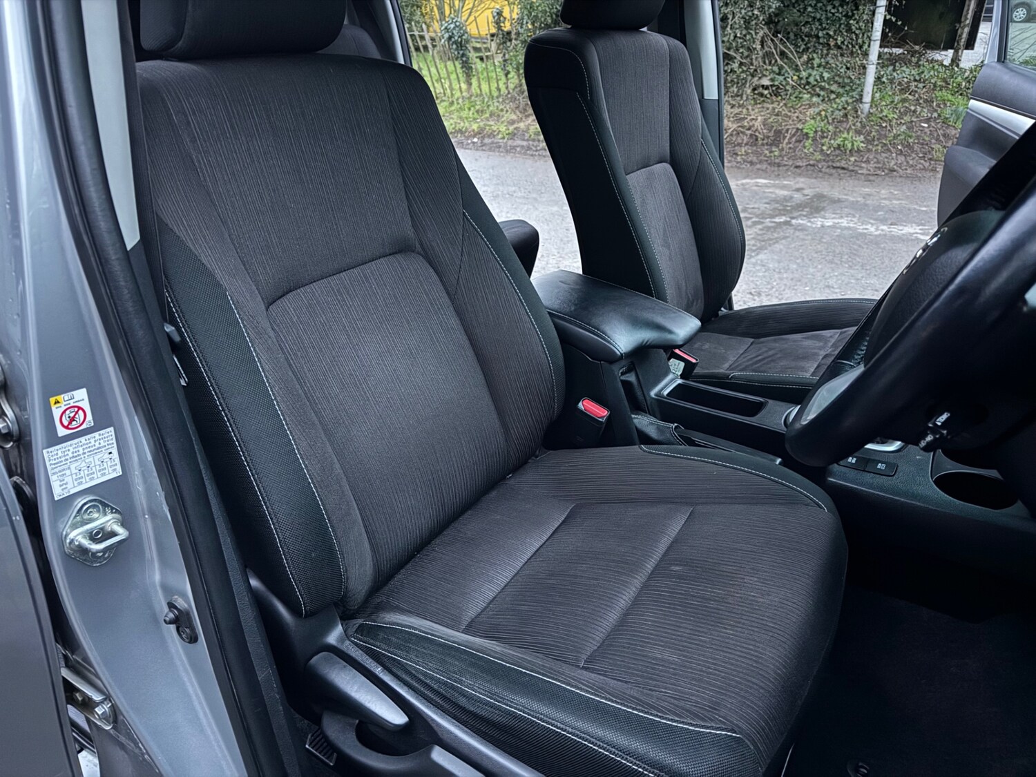 Used Toyota Hilux 2018 for sale - 77303450: Photo 12