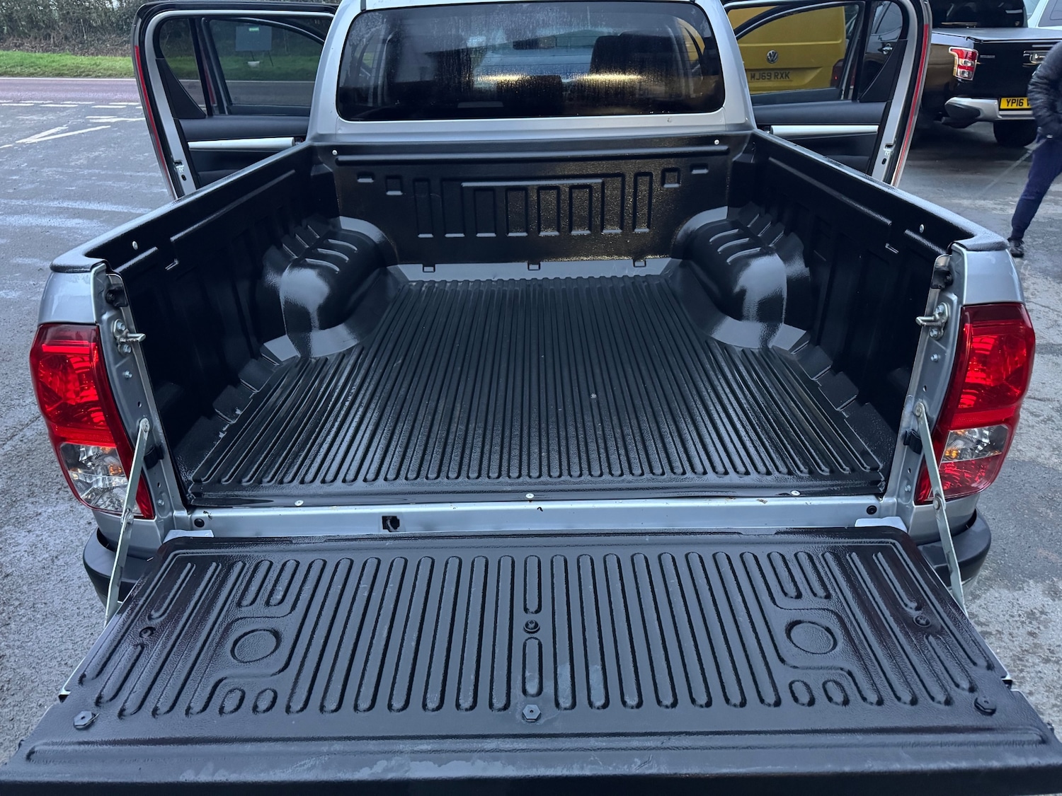 Used Toyota Hilux 2018 for sale - 77303450: Photo 13