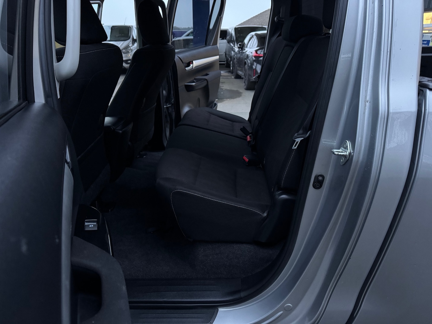 Used Toyota Hilux 2018 for sale - 77303450: Photo 14