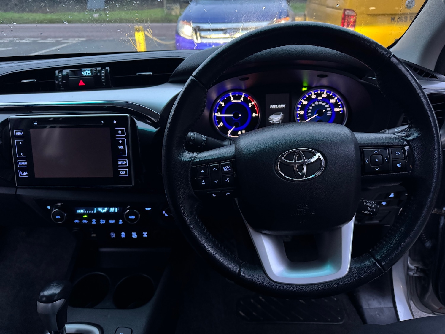 Used Toyota Hilux 2018 for sale - 77303450: Photo 21