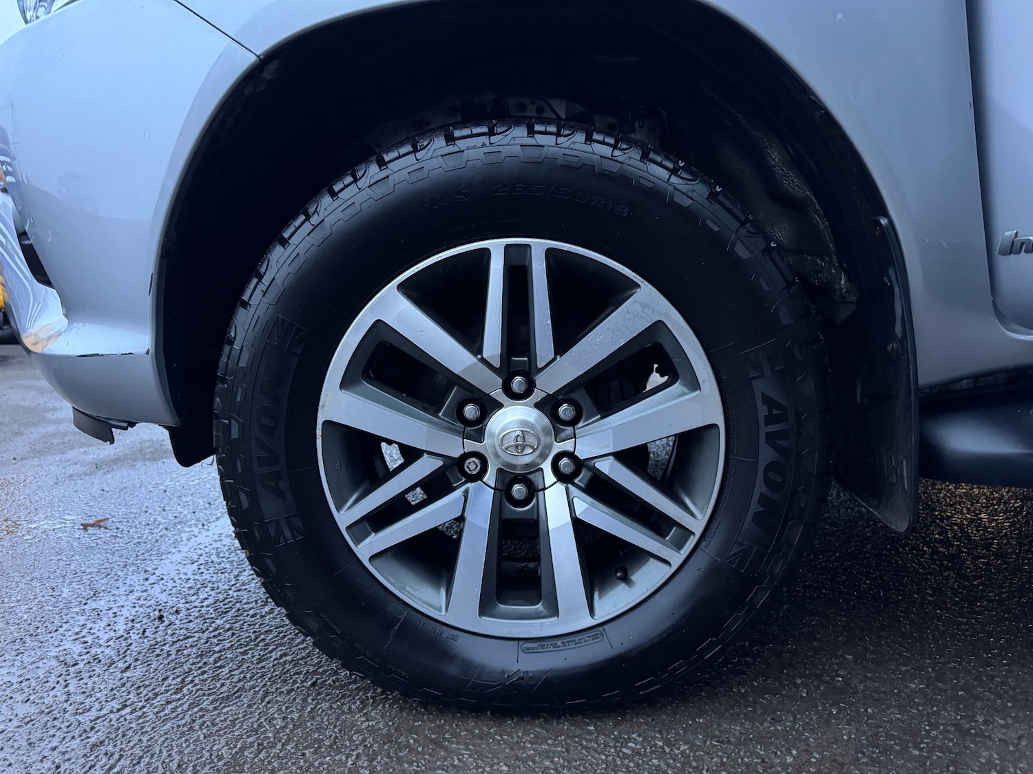 Used Toyota Hilux 2018 for sale - 77303450: Photo 24