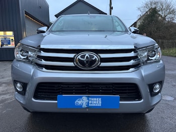 Used Toyota Hilux 2018 for sale - 77303450: Photo