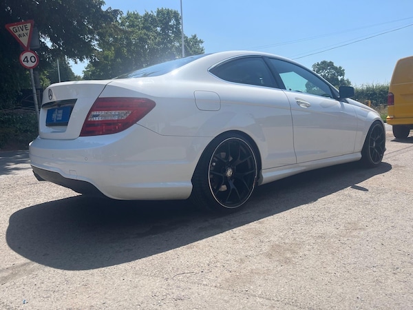 Used Mercedes-Benz C-Class 2013 for sale - 74930265: Photo 5